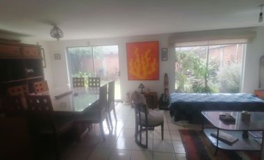 Casa en venta super ubicada. A 5 cuadras de tollocan y 2 de las torres. Salida rápida a México
