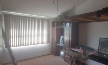 Casa en venta super ubicada. A 5 cuadras de tollocan y 2 de las torres. Salida rápida a México