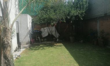 Casa en venta super ubicada. A 5 cuadras de tollocan y 2 de las torres. Salida rápida a México