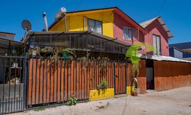 En Vicuña, venta de casa ampliada y regularizada de 3D y  1B. $49 millones