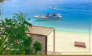Luxurious 2-Bedroom Beachfront Condo with Indoor Parking at Aruga Resort and Residences, Mactan