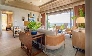 Luxurious 2-Bedroom Beachfront Condo with Indoor Parking at Aruga Resort and Residences, Mactan