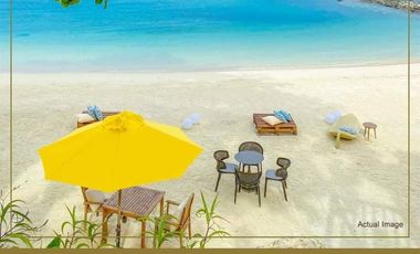 Luxurious 2-Bedroom Beachfront Condo with Indoor Parking at Aruga Resort and Residences, Mactan