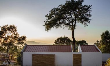 ESPECTACULAR CASA AMUEBLADA EN VENTA EN MONTE CIELO