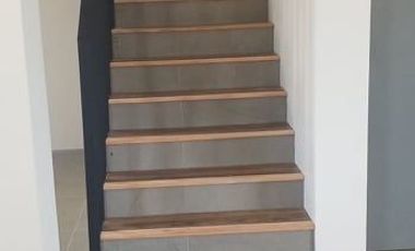 House FOR SALE in La Mirada!