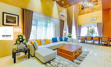 Luxury House in Paranaque
