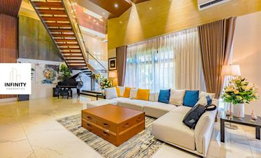 Luxury House in Paranaque