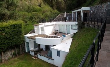 VENTA DE CASA SOBRE UN ÁREA DE TERRENO DE 1,621.77m2 EN URB. SANTA MARÍA – CUSCO