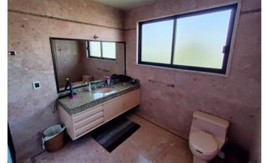 Venta Casa en Bosques de la Herradura, OPORTUNIDAD, Huixquilucan, Estado de México.