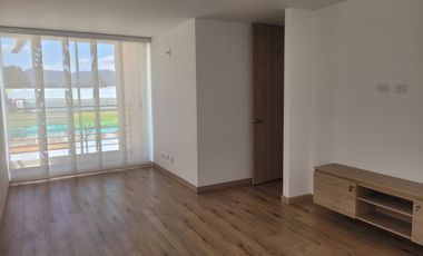 Arrienda apartamento, 115m2, 3 habitaciones, 2 baños