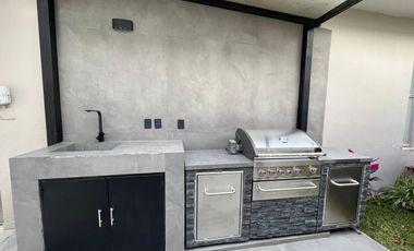 Casa en Venta Bosque de los Lagos con Alberca de Lujo Zona Andares, Zapopan