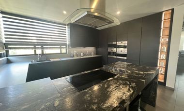 Casa en Venta Bosque de los Lagos con Alberca de Lujo Zona Andares, Zapopan