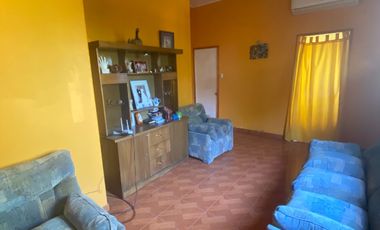 SE VENDE CASA CAMPO 5D 2B  TERRENO  EN SANTA RITA , PELARCO-TALCA.