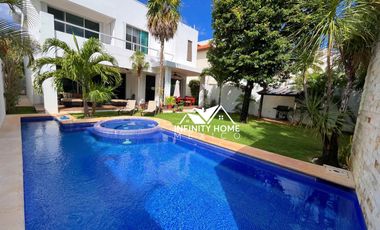 RESIDENCIA TERRENO GRANDE EN CUMBRES CANCUN VENTA