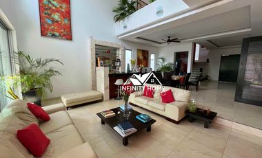 RESIDENCIA TERRENO GRANDE EN CUMBRES CANCUN VENTA