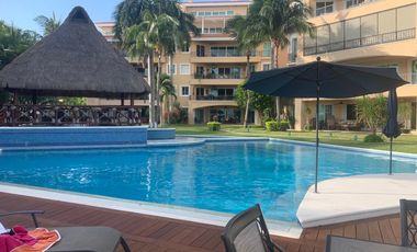 Magnifico y lujoso penthouse en Isla Dorada, zona hotelera Cancun: Ubicacion, conectividad y prestigio