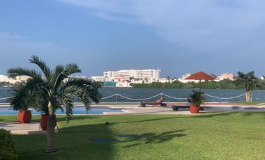 Magnifico y lujoso penthouse en Isla Dorada, zona hotelera Cancun: Ubicacion, conectividad y prestigio