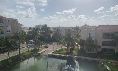 Magnifico y lujoso penthouse en Isla Dorada, zona hotelera Cancun: Ubicacion, conectividad y prestigio