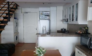 Two Bedroom condo unit for Sale in One Rockwell at Makati City