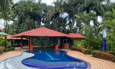 Casa quinta con cabañas turisticas en la vereda la poyata-Villavicencio