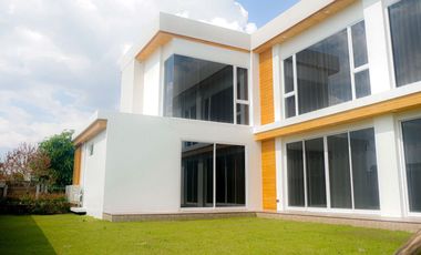 Modern 4 Bedroom House in San Kamphaeng for Rent