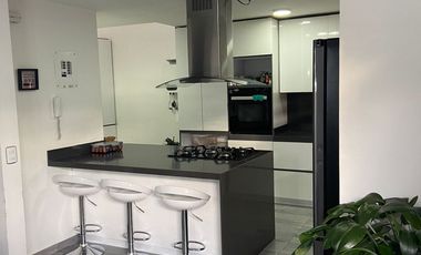 SE VENDE CASA REMODELADA EN CAMPOARAGON