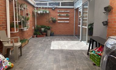 SE VENDE CASA REMODELADA EN CAMPOARAGON