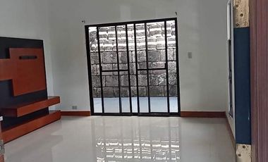 FOR RENT HOUSE AND LOT WITH POOL IN BF HOMES PARANAQUE CITY