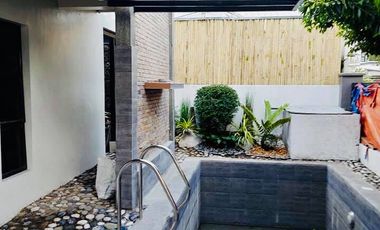 FOR RENT HOUSE AND LOT WITH POOL IN BF HOMES PARANAQUE CITY