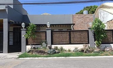 FOR RENT HOUSE AND LOT WITH POOL IN BF HOMES PARANAQUE CITY