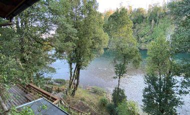 Casa a orilla del río Toltén a 18 kilómetros de Villarrica