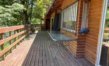 Casa a orilla del río Toltén a 18 kilómetros de Villarrica