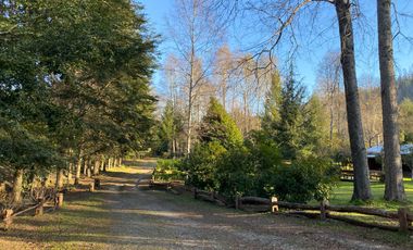 Casa a orilla del río Toltén a 18 kilómetros de Villarrica