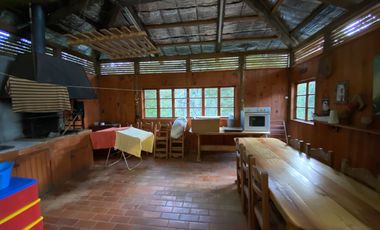 Casa a orilla del río Toltén a 18 kilómetros de Villarrica