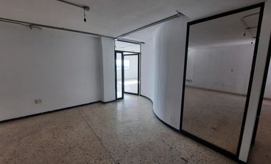 OFICINAS EN RENTA EN EDIFICIO ZONA CENTRO