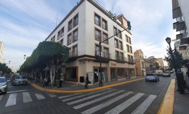 OFICINAS EN RENTA EN EDIFICIO ZONA CENTRO