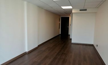 Vendemos amplia y muy luminosa oficina