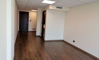 Vendemos amplia y muy luminosa oficina