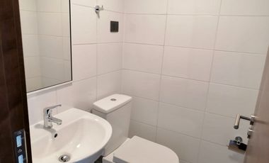 Vendemos amplia y muy luminosa oficina