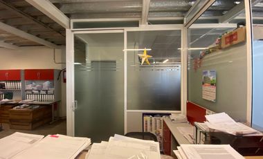 BODEGA EN VENTA CON OFICINAS ADMINISTRATIVAS