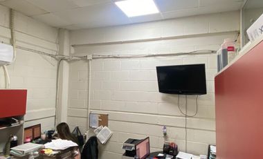 BODEGA EN VENTA CON OFICINAS ADMINISTRATIVAS