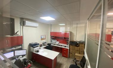 BODEGA EN VENTA CON OFICINAS ADMINISTRATIVAS