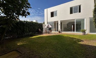Casa en Venta en Fracc Arbolada, Bosques de Santa Anita