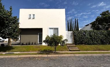 Casa en Venta en Fracc Arbolada, Bosques de Santa Anita