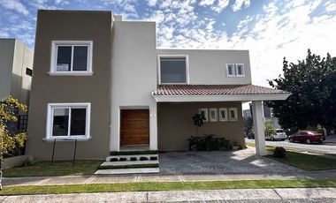 Casa en Venta en Fracc Arbolada, Bosques de Santa Anita