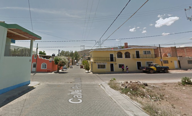 APROVECHA CASA A PRECIO DE REMATE EN SANTA CRUZ DEL VALLE, JAISCO