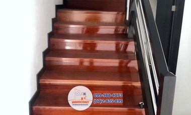 Moderna Casa a Estrenar en Venta / Ricaurte / Cuenca (C903)