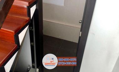 Moderna Casa a Estrenar en Venta / Ricaurte / Cuenca (C903)