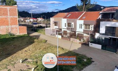 Moderna Casa a Estrenar en Venta / Ricaurte / Cuenca (C903)