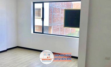 Moderna Casa a Estrenar en Venta / Ricaurte / Cuenca (C903)